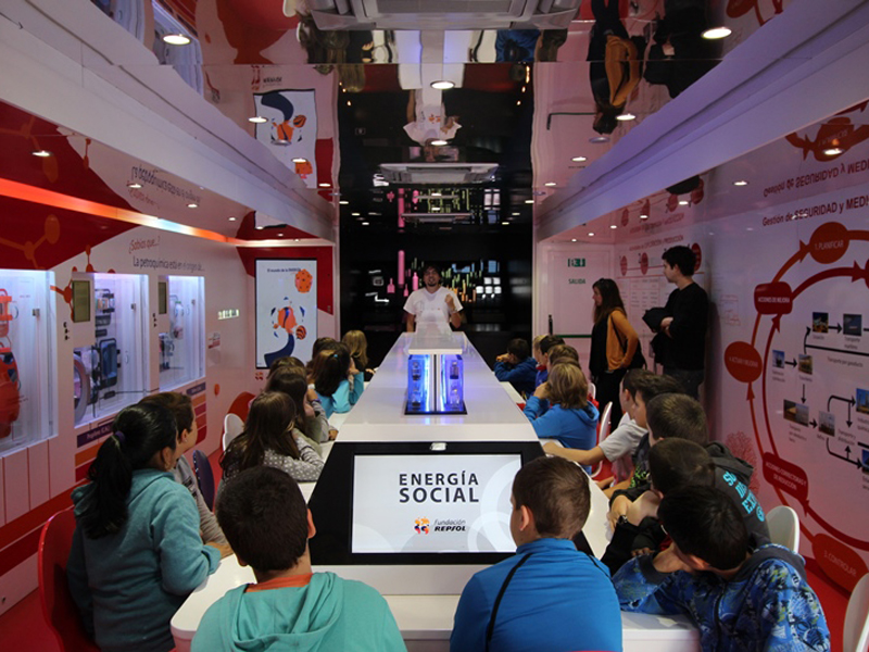 interior aula movil